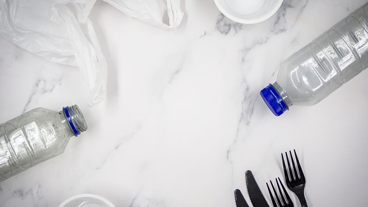 Transition des emballages en contact avec les aliments et exempts de BPA dans l'UE : ce que les acheteurs d'emballages doivent vérifier après juillet 2026